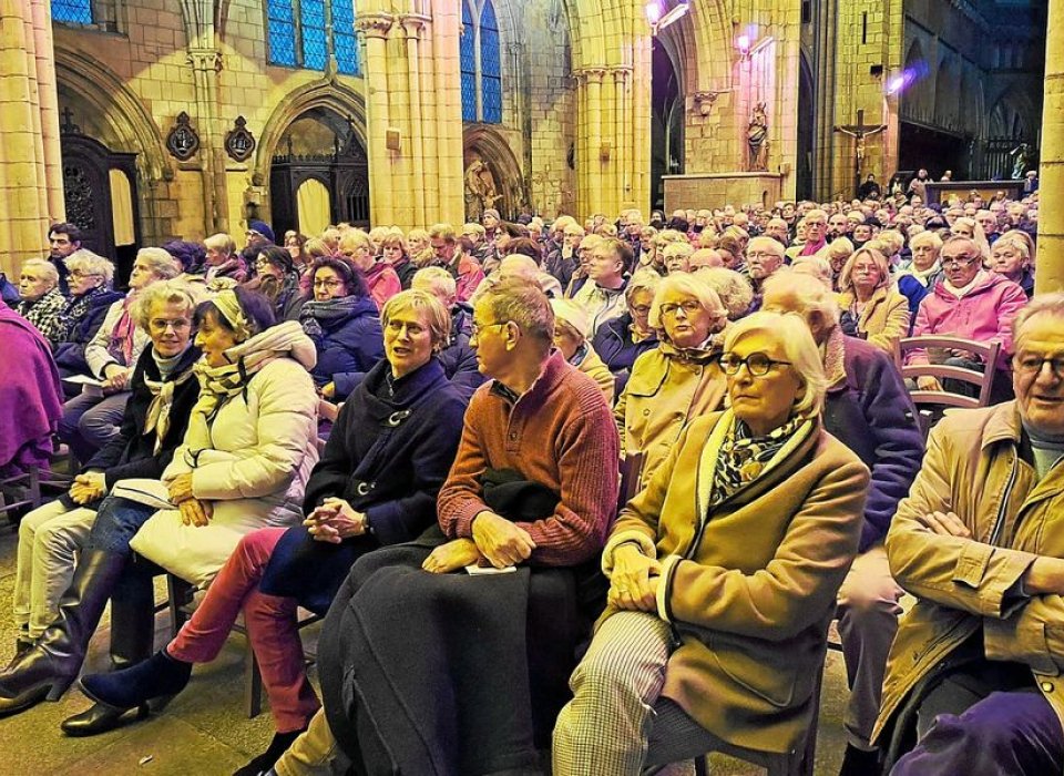 500 personnes au concert de Noel dans la cathédrale de St Pol