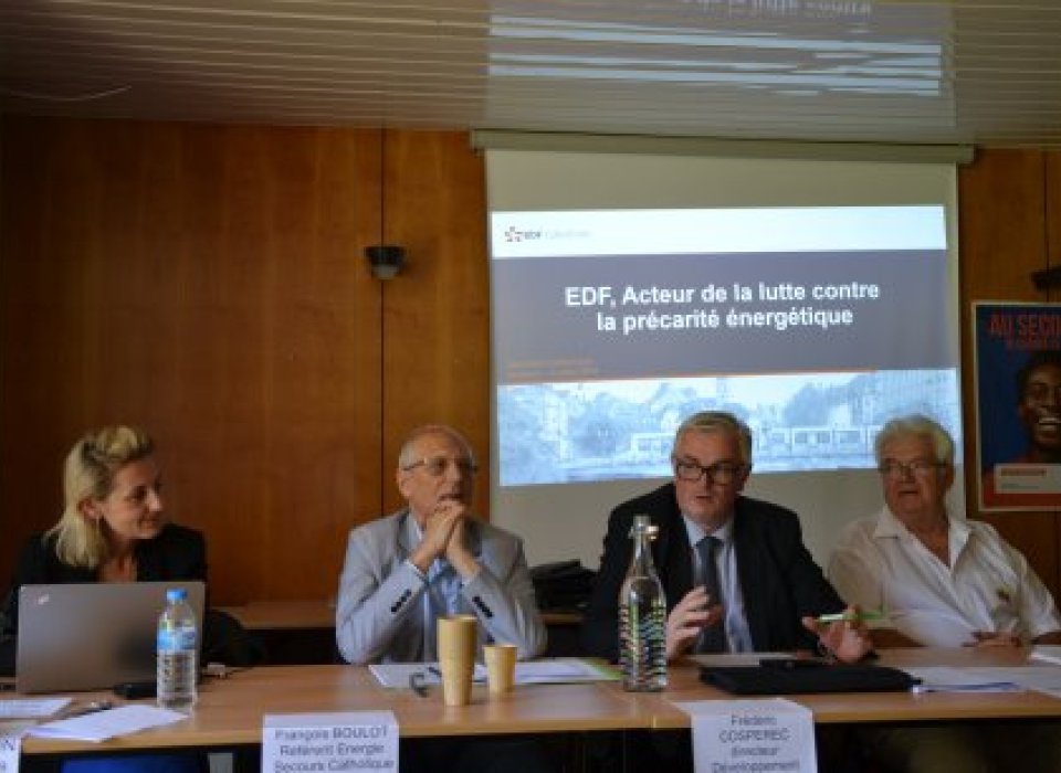 Un partenariat renouvelé entre le Secours Catholique et EDF Un partenariat renouvelé entre le Secours Catholique et EDF