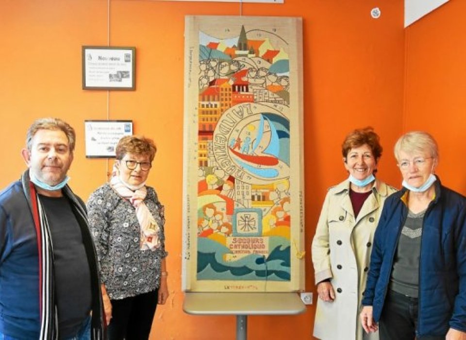 Marie-France Le Verge et Madeleine Przygoda (au centre) Benoît Guillemot Andrée Kermarrec . (Le Télégramme/Hervé Corre) Marie-France Le Verge et Madeleine Przygoda (au centre) Benoît Guillemot Andrée Kermarrec . (Le Télégramme/Hervé Corre)