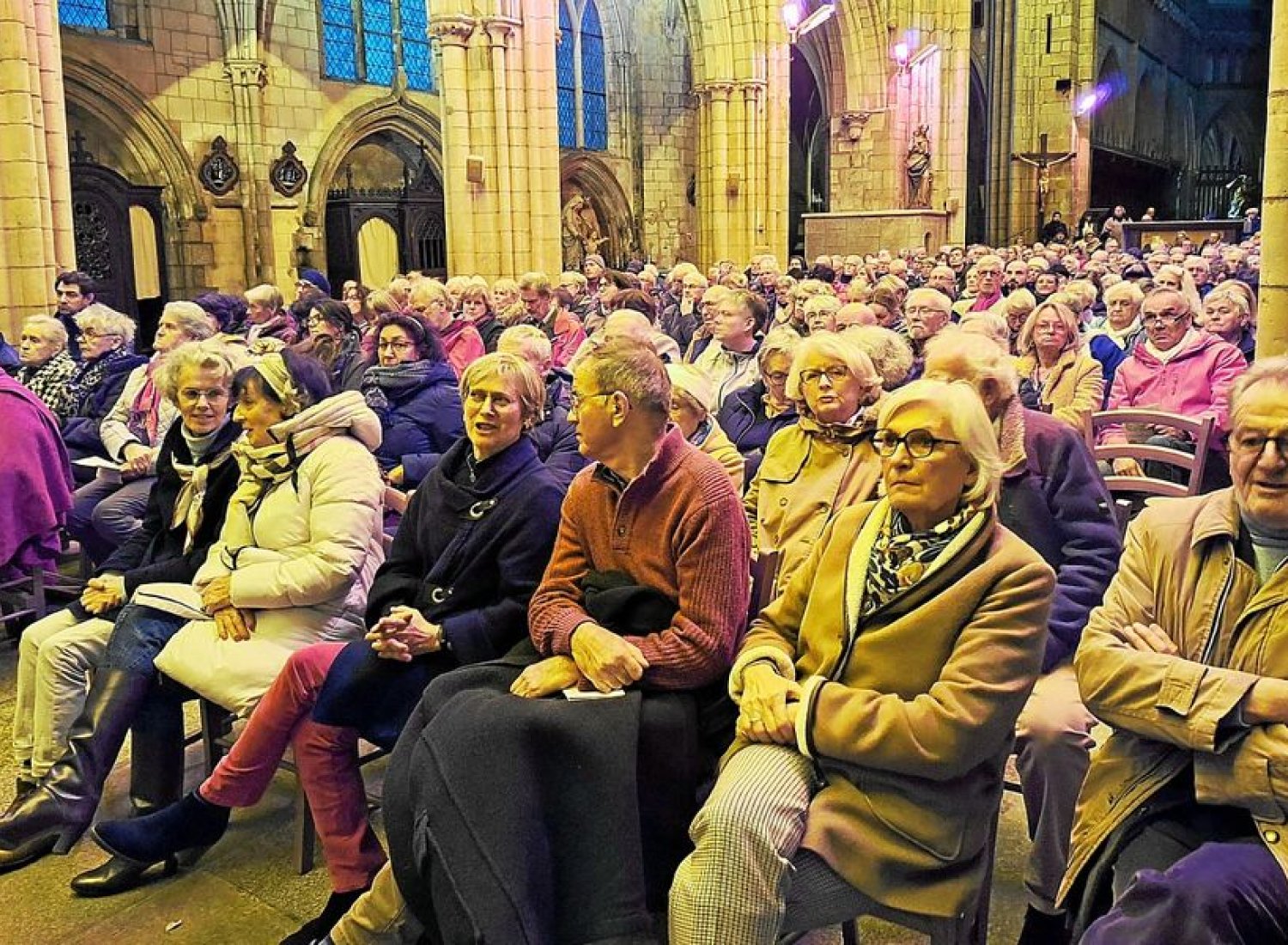 500 personnes au concert de Noel dans la cathédrale de St Pol
