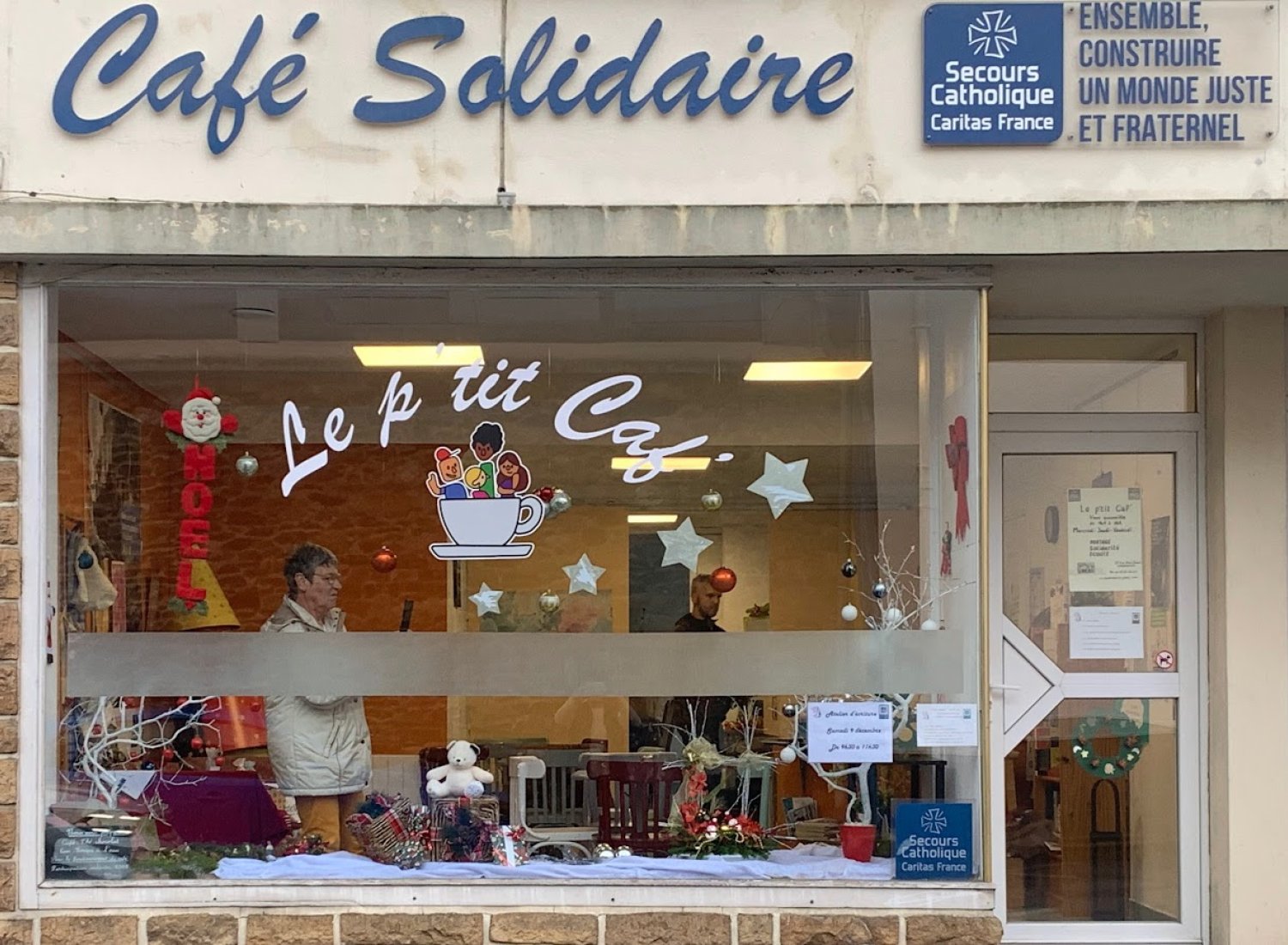 vitrine de noel du ptit caf